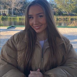 Meet your Posher, Kara